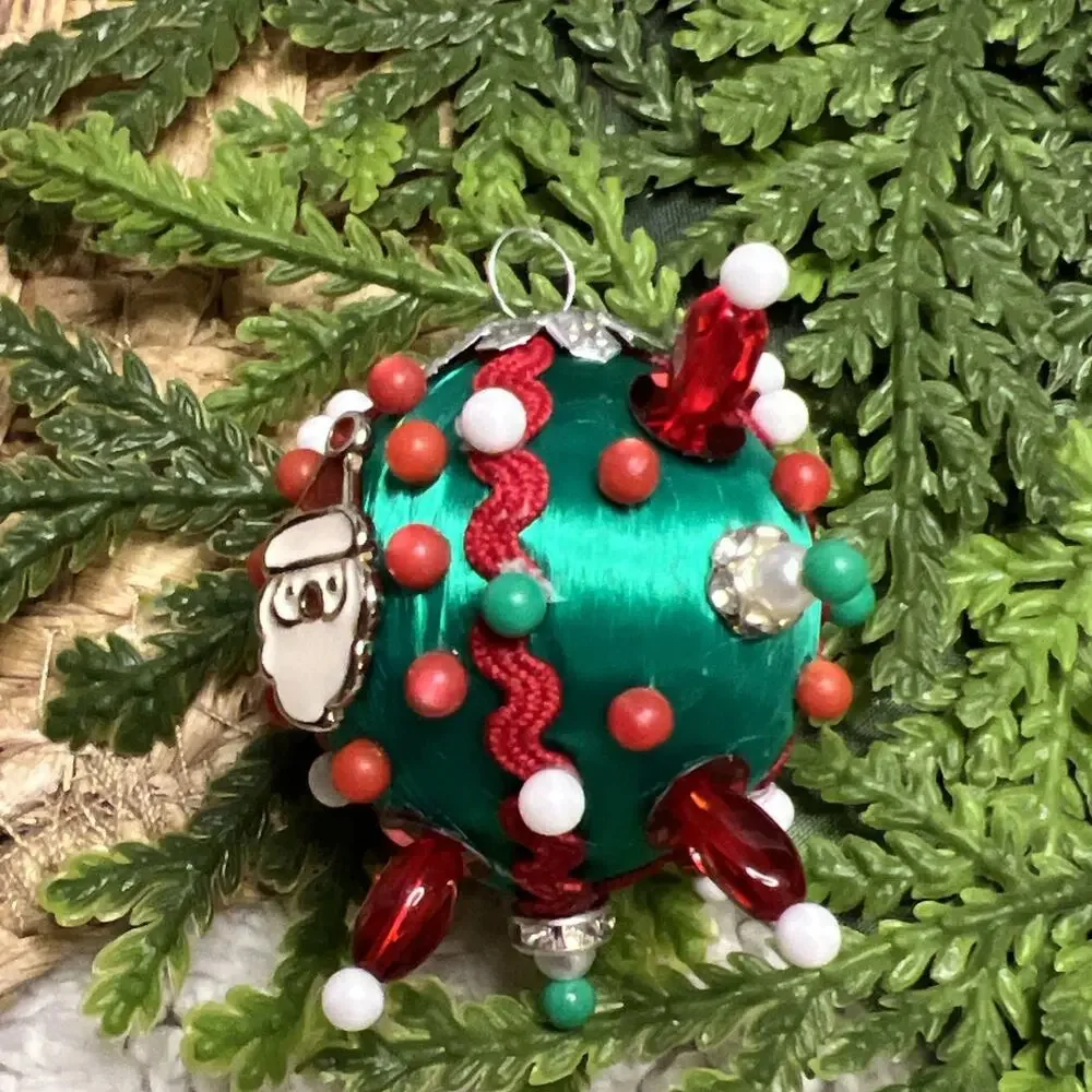 Set of 2 Mini Push Pin Sequins Satin Thread Ball Christmas Ornaments Santa Peace